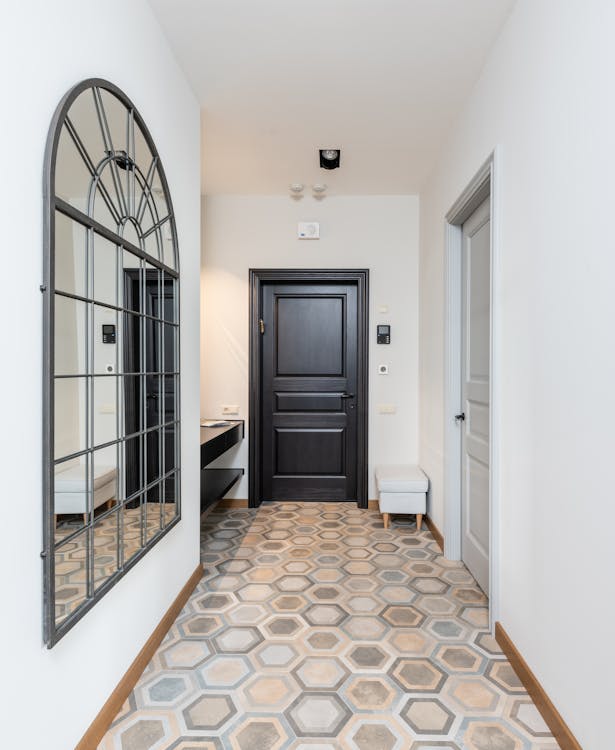 Maximise Your Hallways Potential with the Right Flooring Maximise Your Hallways Potential with the Right Flooring
