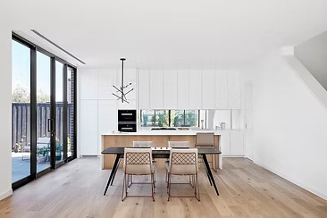 Oak Flooring feat img 1.jpg